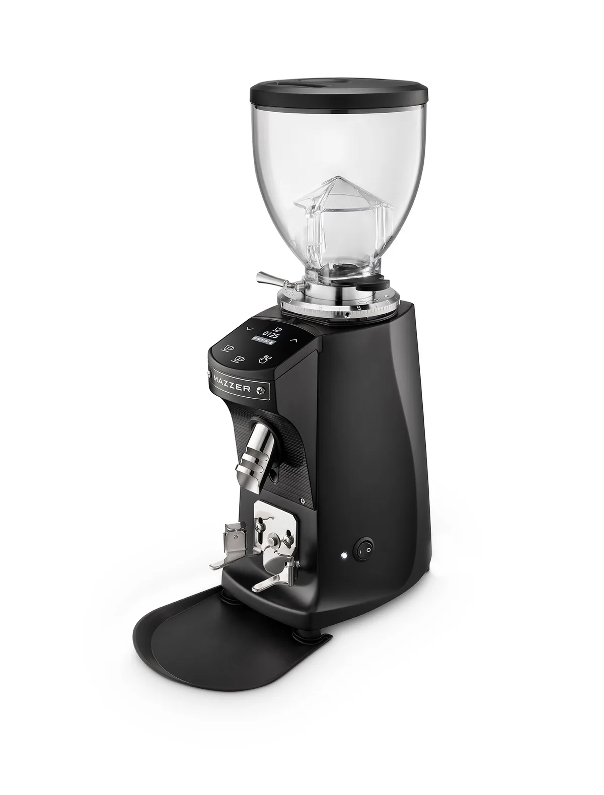 Mazzer Mini Electronic i matt svart sett skrått fra siden, med stor bønnebeholder og brett under utløpet