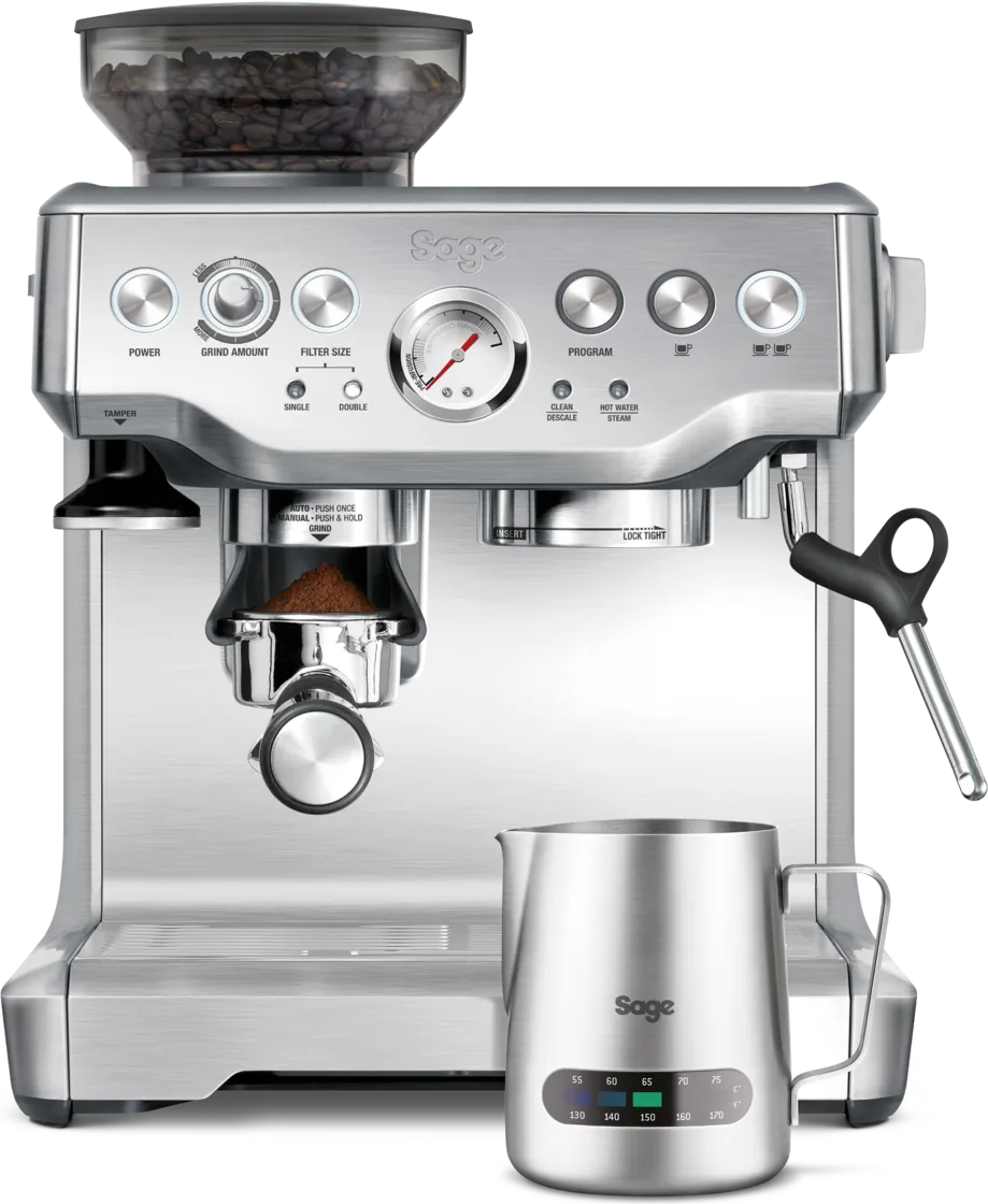 Sage Barista Express i stål, med bønnebeholder på toppen, trykkmåler og melkekanne