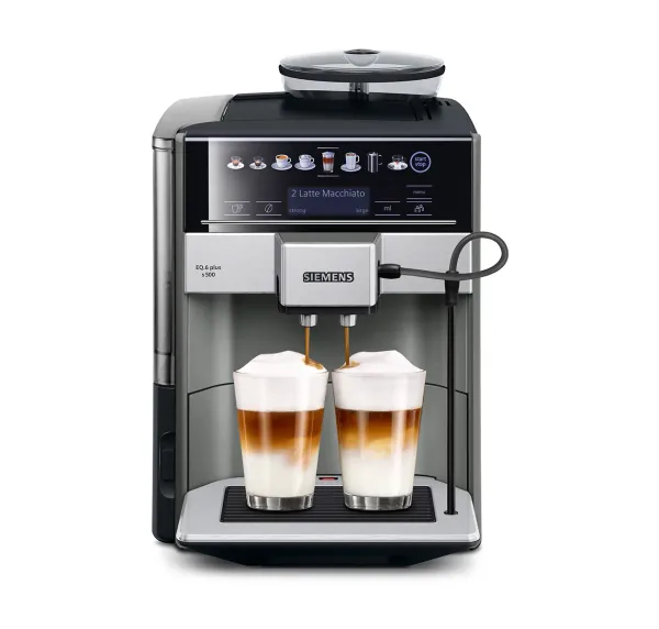 Siemens EQ6 plus s500 TE655203RW i morning haze, med to latteglass under utløpet